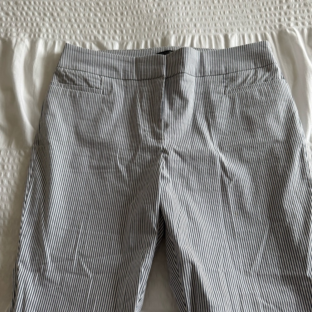 Ann Taylor Women's Striped Capris - Picture 2 of 6